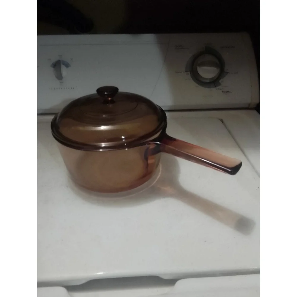 Vintage Visions Corning Ware Amber Glass   U S.A 1.5 L Saucepan With Lid.